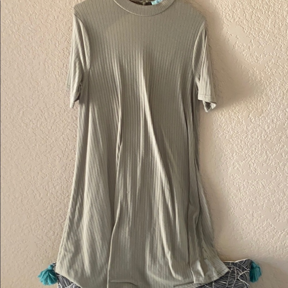 Light green dress